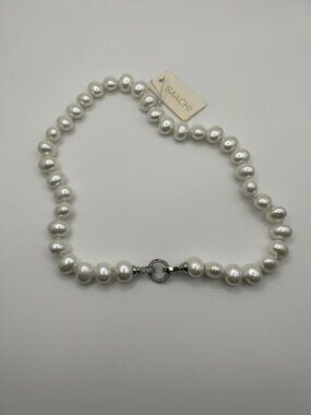 SAACHI Silver Clasp pearl necklace New silver-plated toggle clasp
